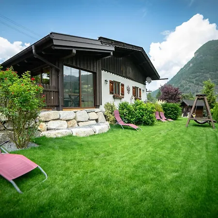 Oetztal-lodge Дом отдыха *