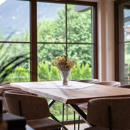 Oetztal-lodge Дом отдыха *